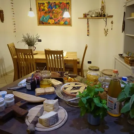 Bed & Breakfast B&be Happy Civo